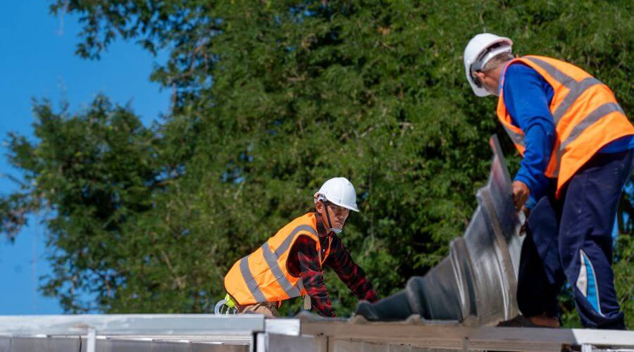 Professional residential roofers in Willmar, MN